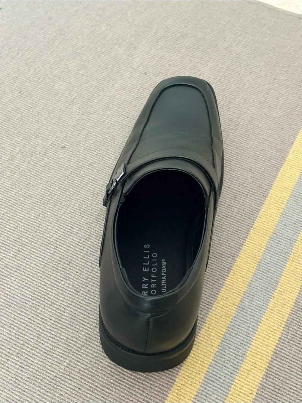 Perry Ellis sleek slip
